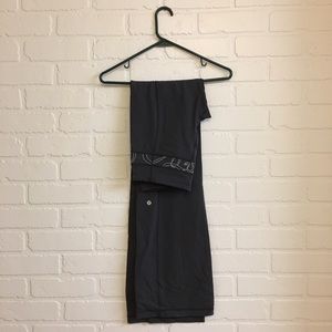 NWOT - Lululemon grey groove pants - 6T